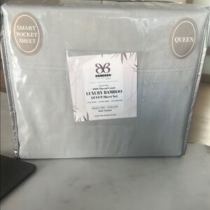 Luxury Bamboo Queen Sheet Set - BRAND NEW NEVER USED! Silver 2000 thread count